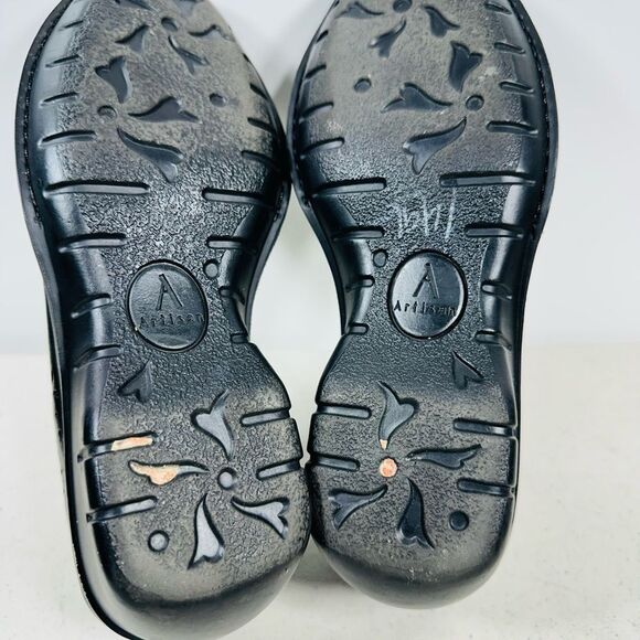 CLARKS Artisan Women's Shoe Slip On Size US 7.5  Black Loafer Preowned - Picture 7 of 8